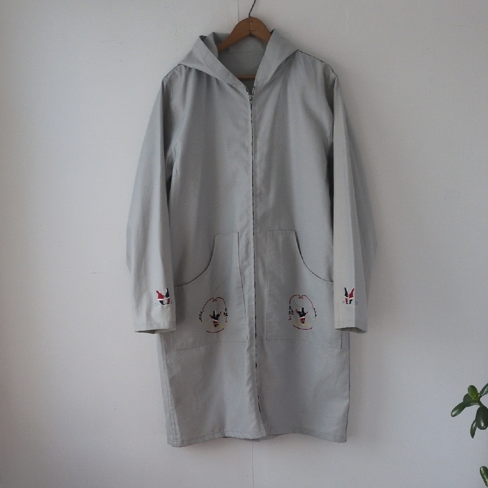 Vintage Embroidery Light Gray Hooded Lightweight Coat